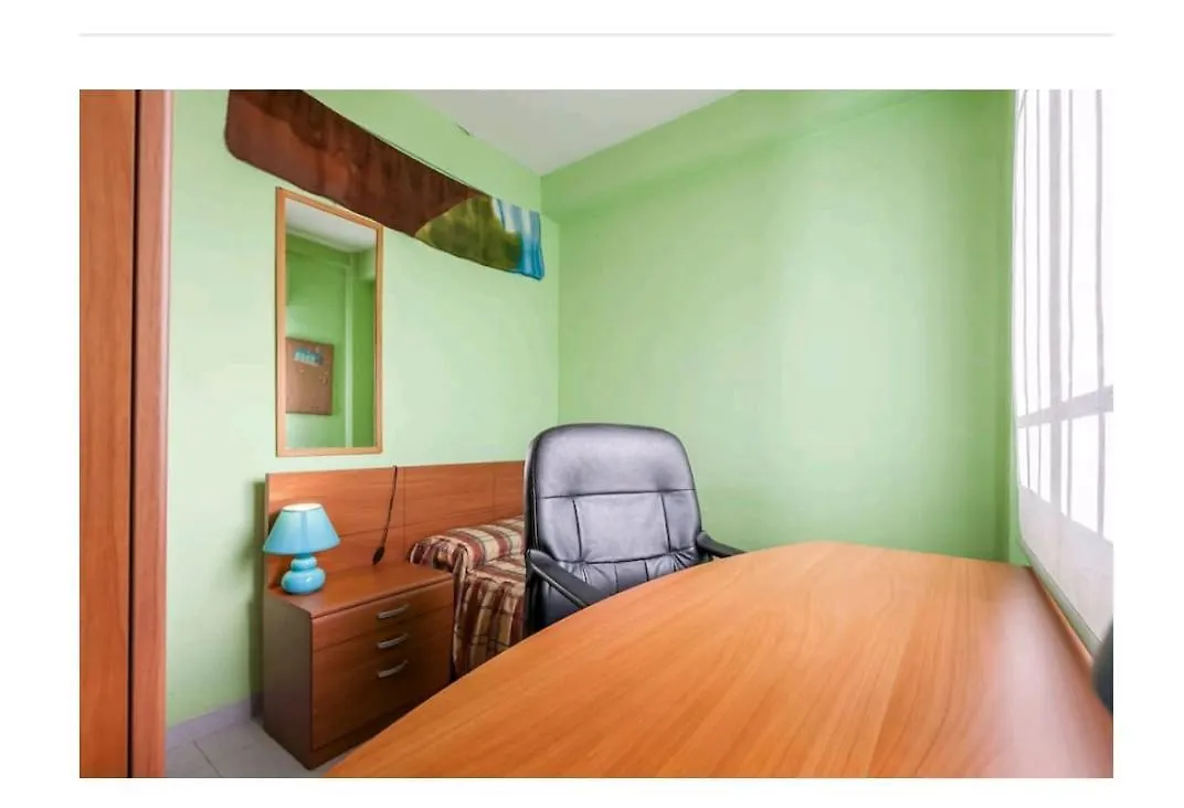 民宿 Piso Con Buena Red Wiffi Fibra Optica Alquiler De Habitaciones 塞维利亚